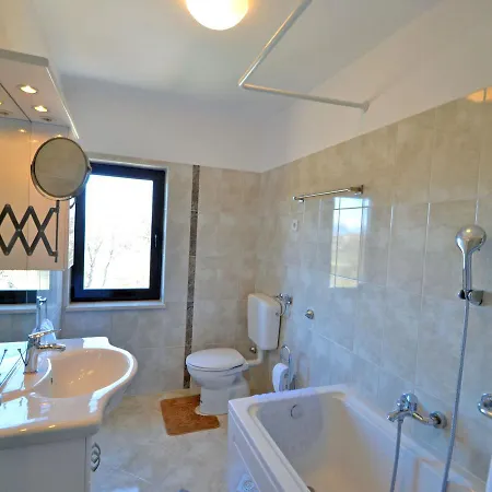 Javor Apartment Debeljak